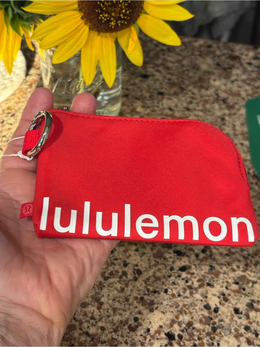 lululemon Clippable card pouch red/white NWT